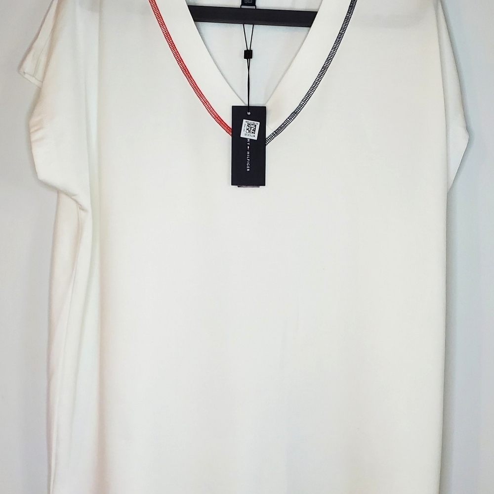 Tommy Hilfiger THRELAX white V neck shirt M- New